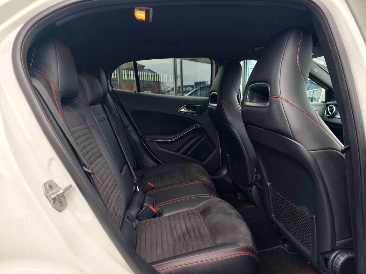 2016 MERCEDES GLA 2.1 GLA220d AMG Line (Premium) SUV 5dr Diesel 7G-DCT 4MATIC Euro 6 (s/s) (1 - vehicle photo 21 for sale on PureCar