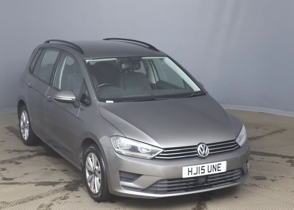 Grey 2015 Volkswagen Golf SV Hatchback Front-wheel drive Automatic