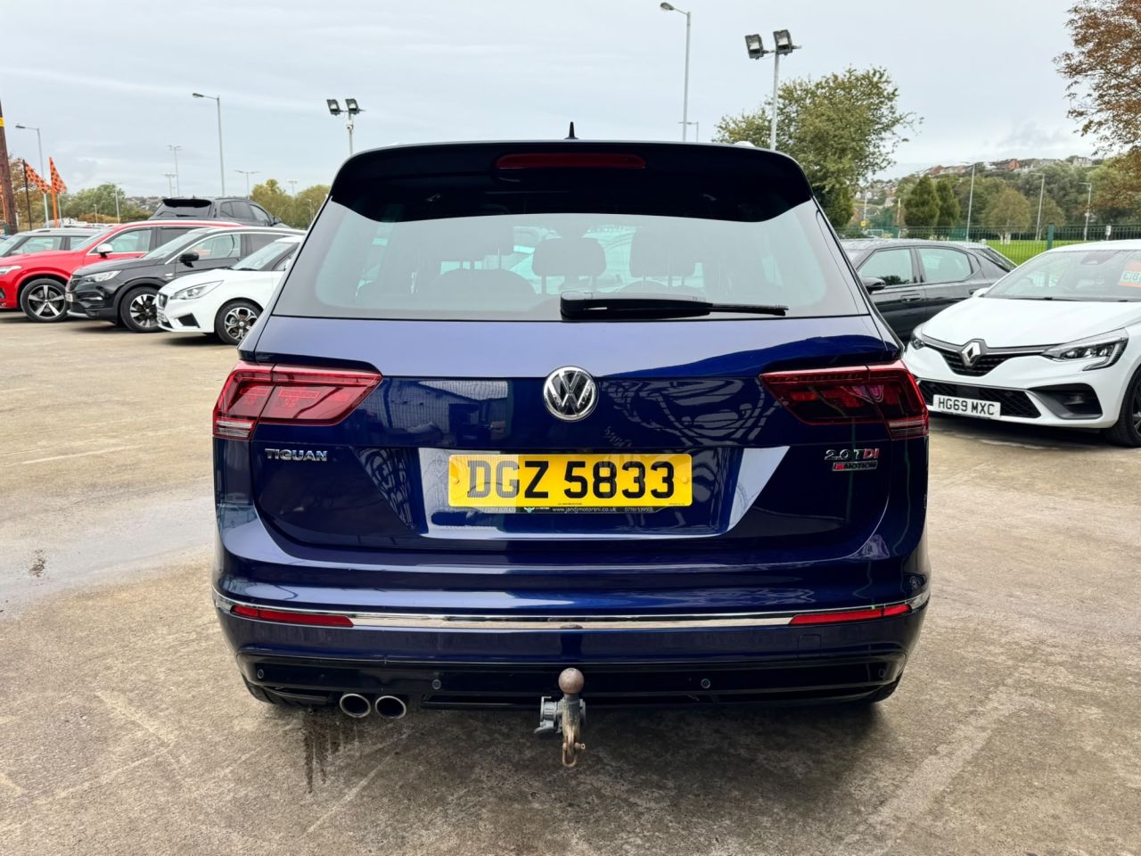 2016 VOLKSWAGEN TIGUAN 2.0 TDI BlueMotion Tech R-Line SUV 5dr Diesel DSG 4Motion Euro 6 (s/s) (190 - vehicle photo 4 for sale on PureCar