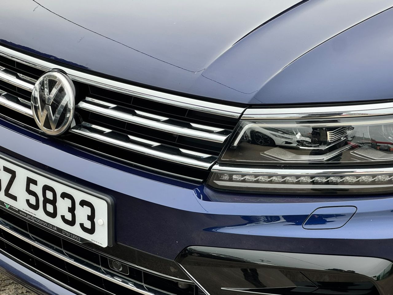 2016 VOLKSWAGEN TIGUAN 2.0 TDI BlueMotion Tech R-Line SUV 5dr Diesel DSG 4Motion Euro 6 (s/s) (190 - vehicle photo 9 for sale on PureCar