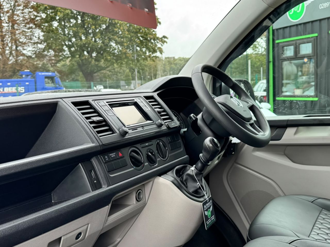 2019 VOLKSWAGEN TRANSPORTER 2.0 TDI T28 Startline Panel Van 5dr Diesel Manual FWD SWB Euro 6 (s/s) (102 - vehicle photo 10 for sale on PureCar