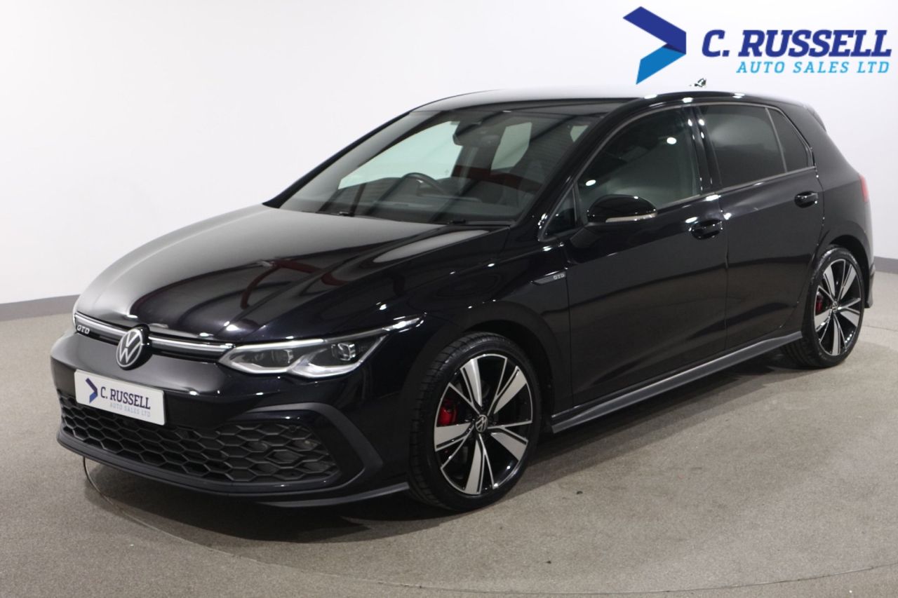 VOLKSWAGEN GOLF 2023