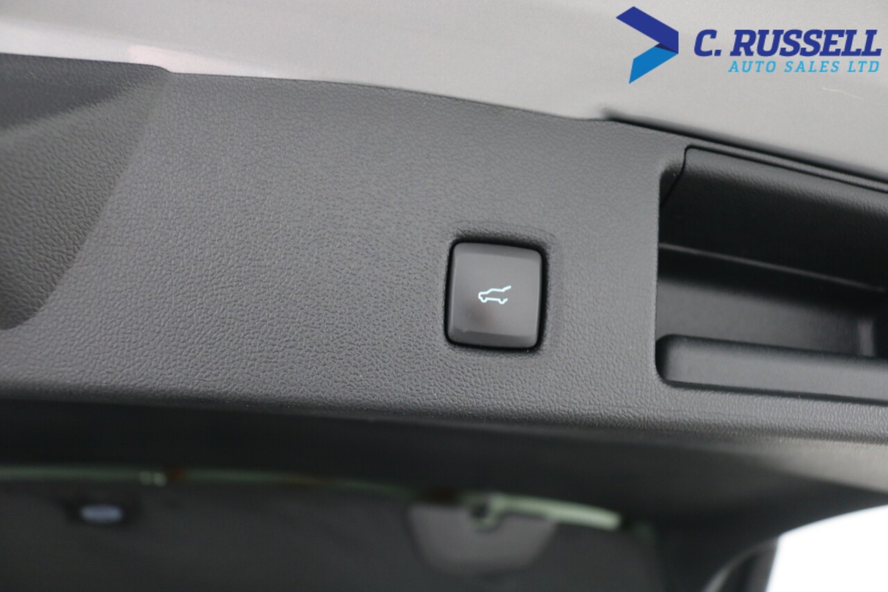 2023 FORD KUGA 2.5h Duratec Vignale SUV 5dr Petrol Hybrid CVT Euro 6 (s/s) (190 ps) - vehicle photo 28 for sale on PureCar