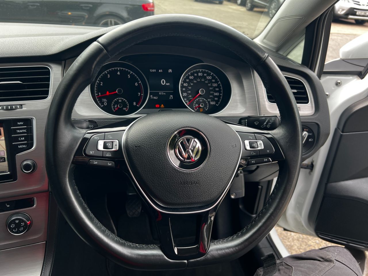 2016 VOLKSWAGEN GOLF 1.4 TSI BlueMotion Tech Match Edition Hatchback 5dr Petrol Manual Euro 6 (s - vehicle photo 13 for sale on PureCar