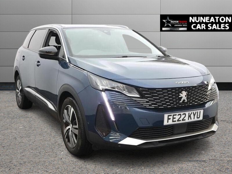2022 Peugeot 5008 — image 1