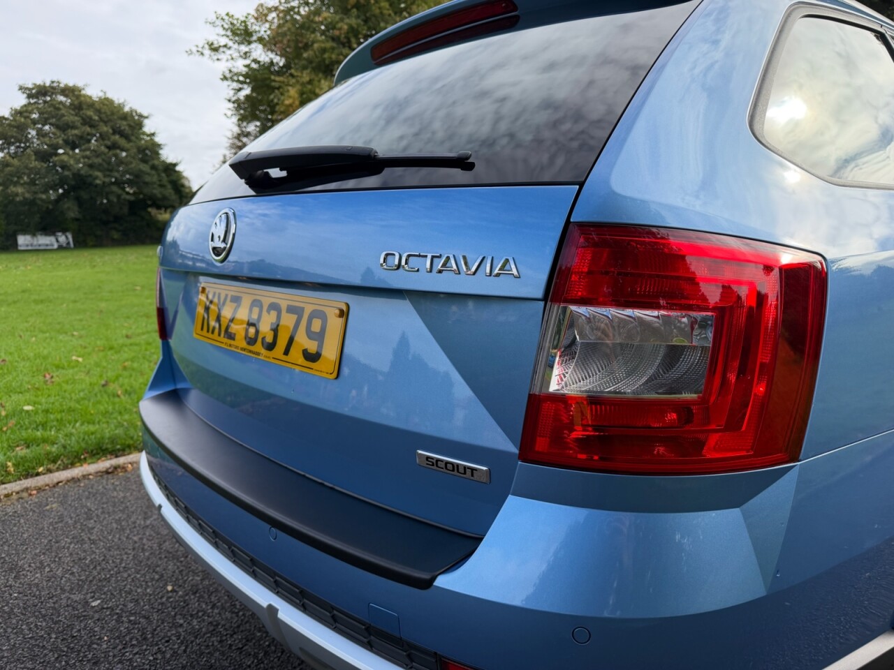 2016 SKODA OCTAVIA 2.0 TDI Scout Estate 5dr Diesel DSG 4WD Euro 6 (s/s) (184 ps) - vehicle photo 27 for sale on PureCar