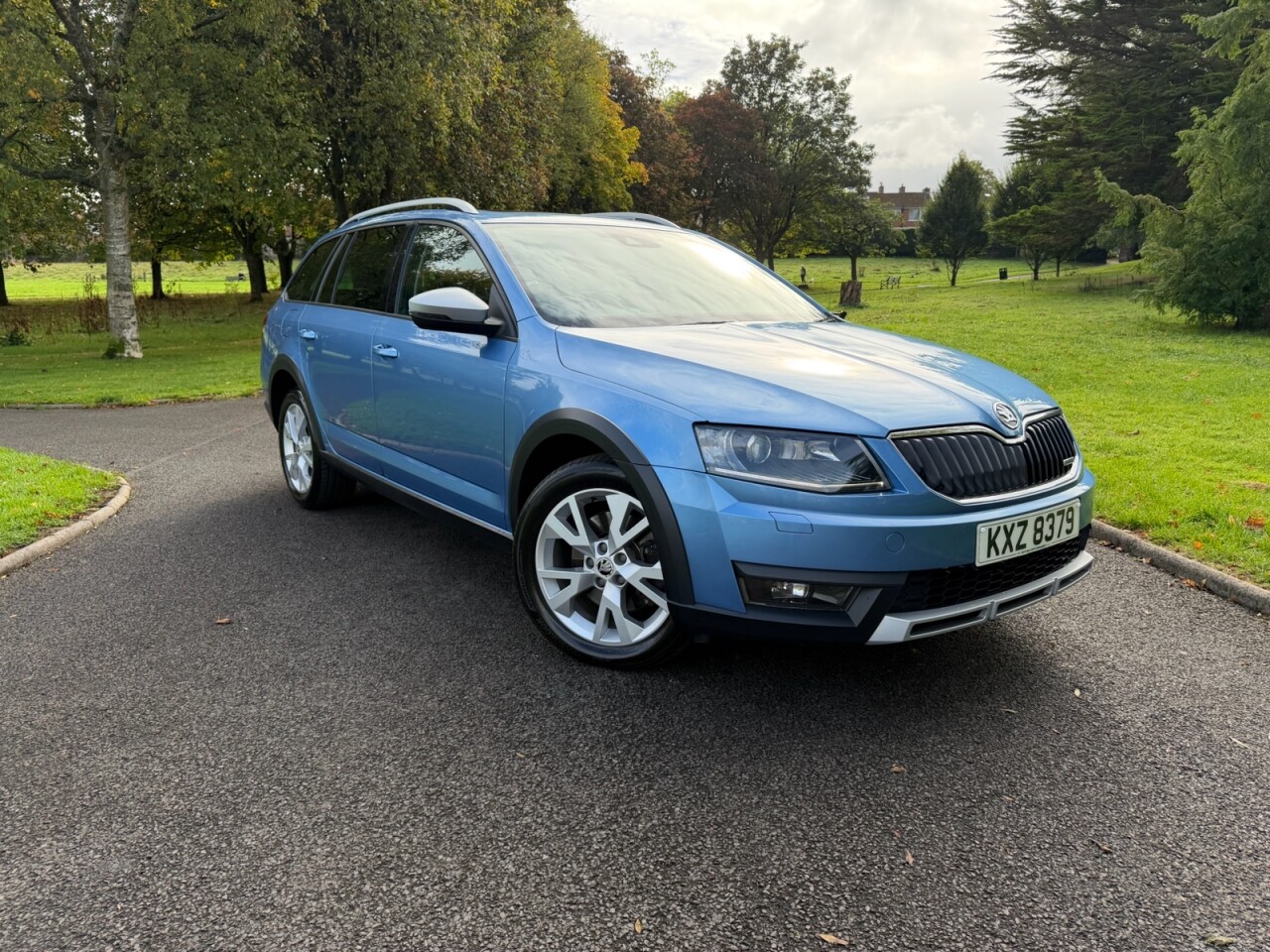 2016 SKODA OCTAVIA 2.0 TDI Scout Estate 5dr Diesel DSG 4WD Euro 6 (s/s) (184 ps) - vehicle photo 29 for sale on PureCar