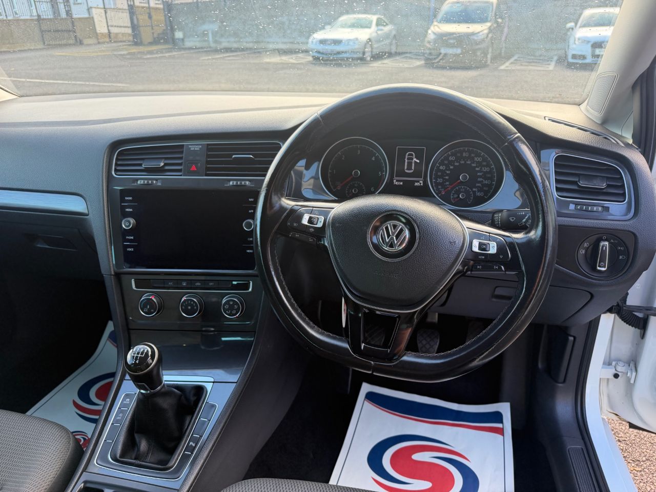 2019 VOLKSWAGEN GOLF 1.6 TDI Match Hatchback 5dr Diesel Manual Euro 6 (s/s) (115 ps) - vehicle photo 8 for sale on PureCar