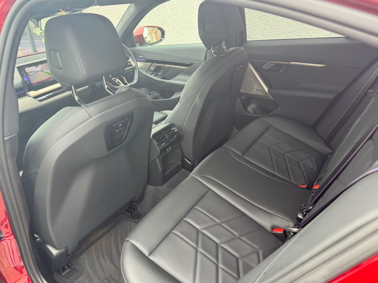 2024 BMW 5 SERIES 2.0 520i MHT M Sport Pro Saloon 4dr Petrol Hybrid Steptronic Euro 6 (s/s) ( - vehicle photo 15 for sale on PureCar