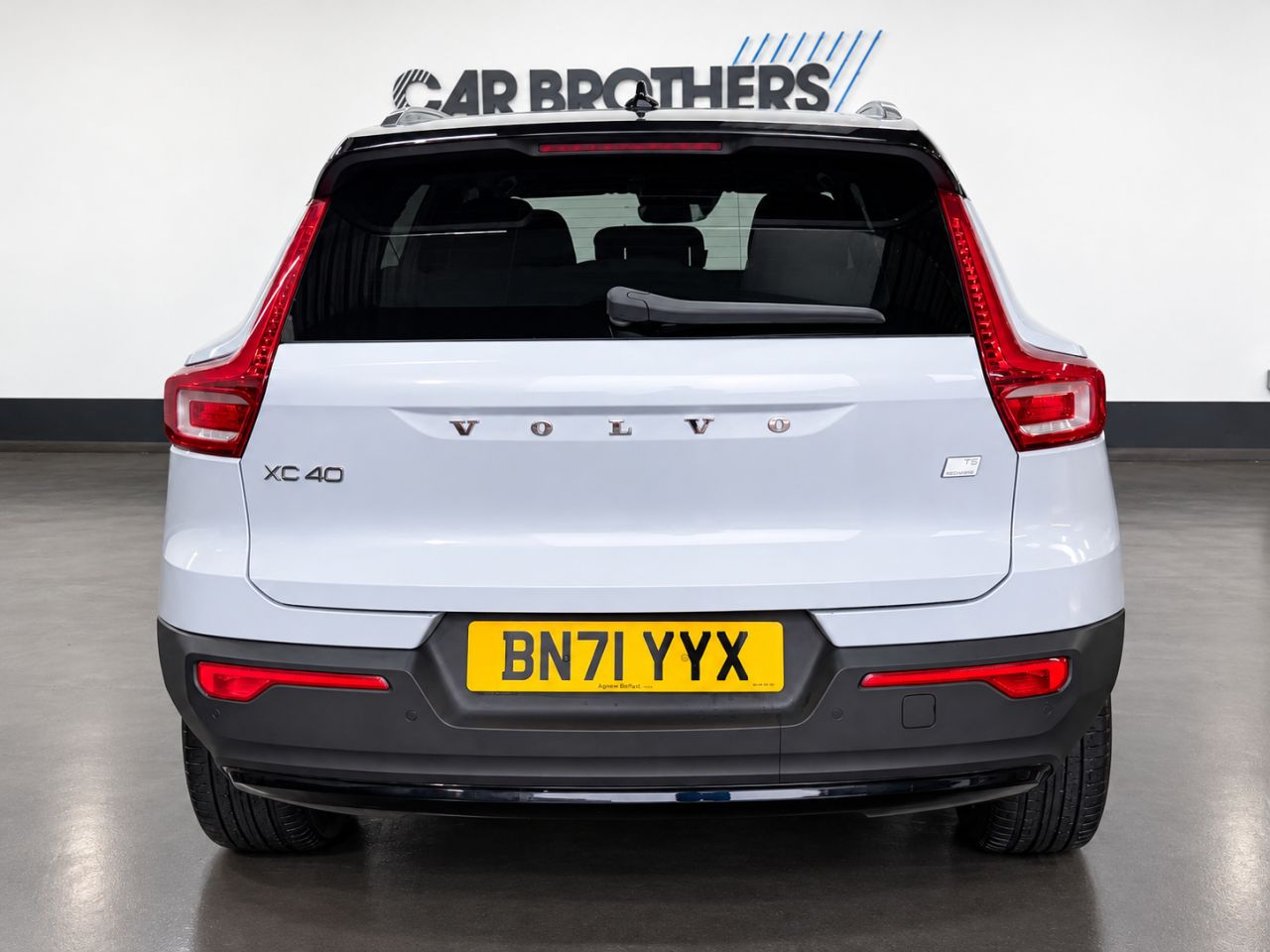 2022 VOLVO XC40 1.5h T5 Recharge 10.7kWh Ultimate Dark SUV 5dr Petrol Plug-in Hybrid Auto E - vehicle photo 7 for sale on PureCar