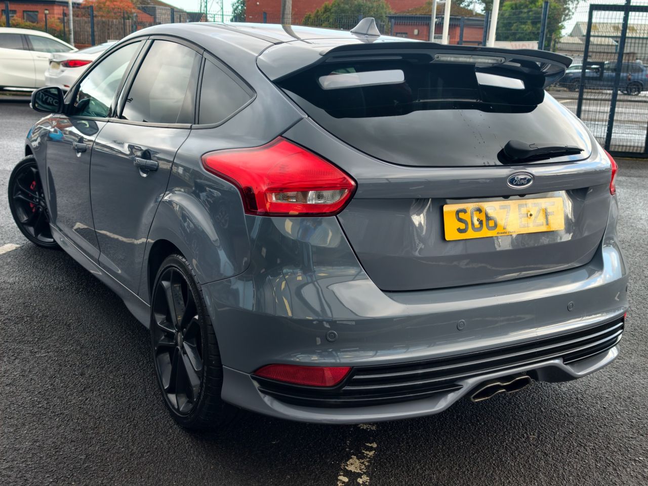 2017 FORD FOCUS 2.0 TDCi ST-3 Hatchback 5dr Diesel Manual Euro 6 (s/s) (185 ps) - vehicle photo 4 for sale on PureCar