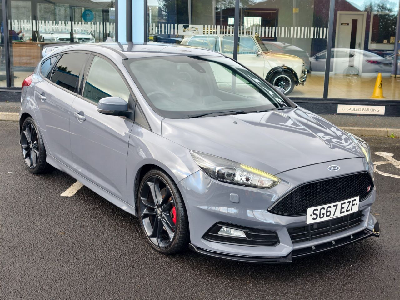 2017 FORD FOCUS 2.0 TDCi ST-3 Hatchback 5dr Diesel Manual Euro 6 (s/s) (185 ps) - vehicle photo 9 for sale on PureCar