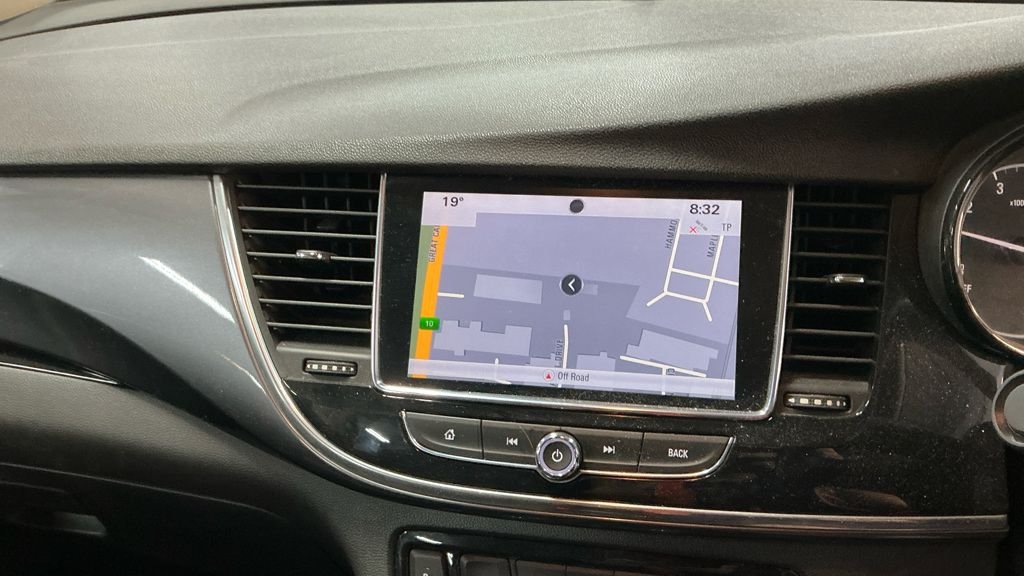 2018 Vauxhall Mokka X — image 2