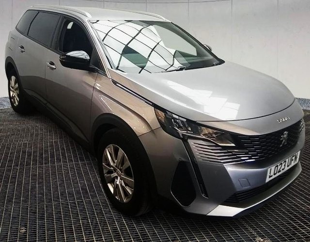2023 Peugeot 5008