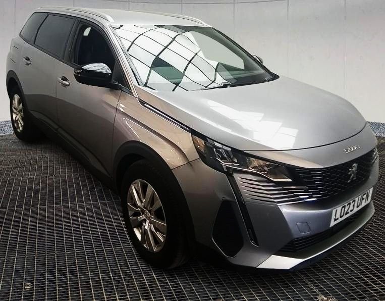 2023 Peugeot 5008
