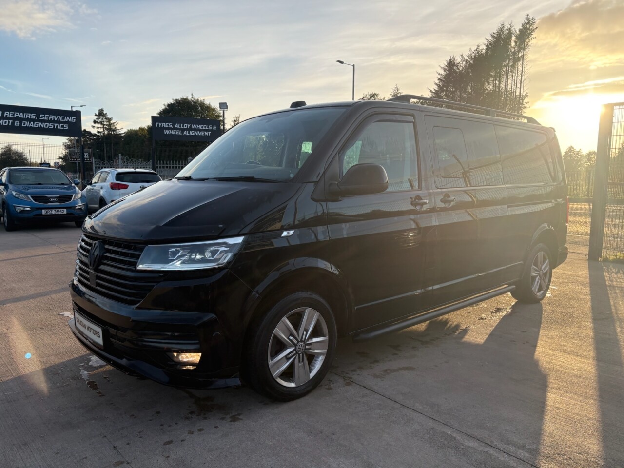 2023 VOLKSWAGEN TRANSPORTER 2.0 BiTDI T32 Highline Kombi Double Cab 5dr Diesel DSG FWD LWB High Roof Eu - vehicle photo 7 for sale on PureCar