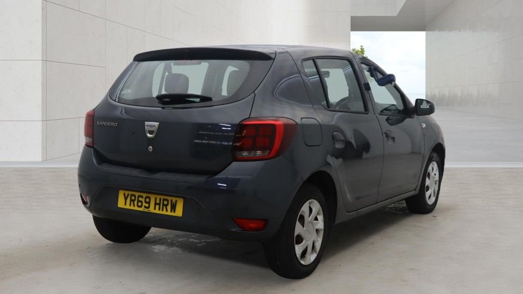 2019 Dacia Sandero — image 3