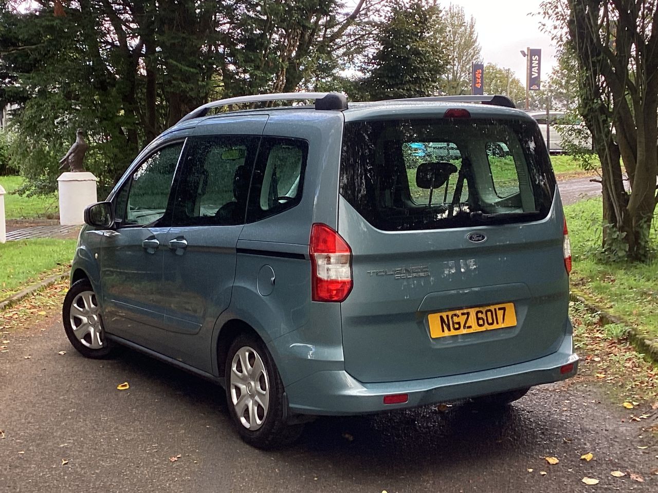 2019 FORD TOURNEO COURIER 1.5 TDCi Zetec MPV 5dr Diesel Manual Euro 6 (100 ps) - vehicle photo 3 for sale on PureCar