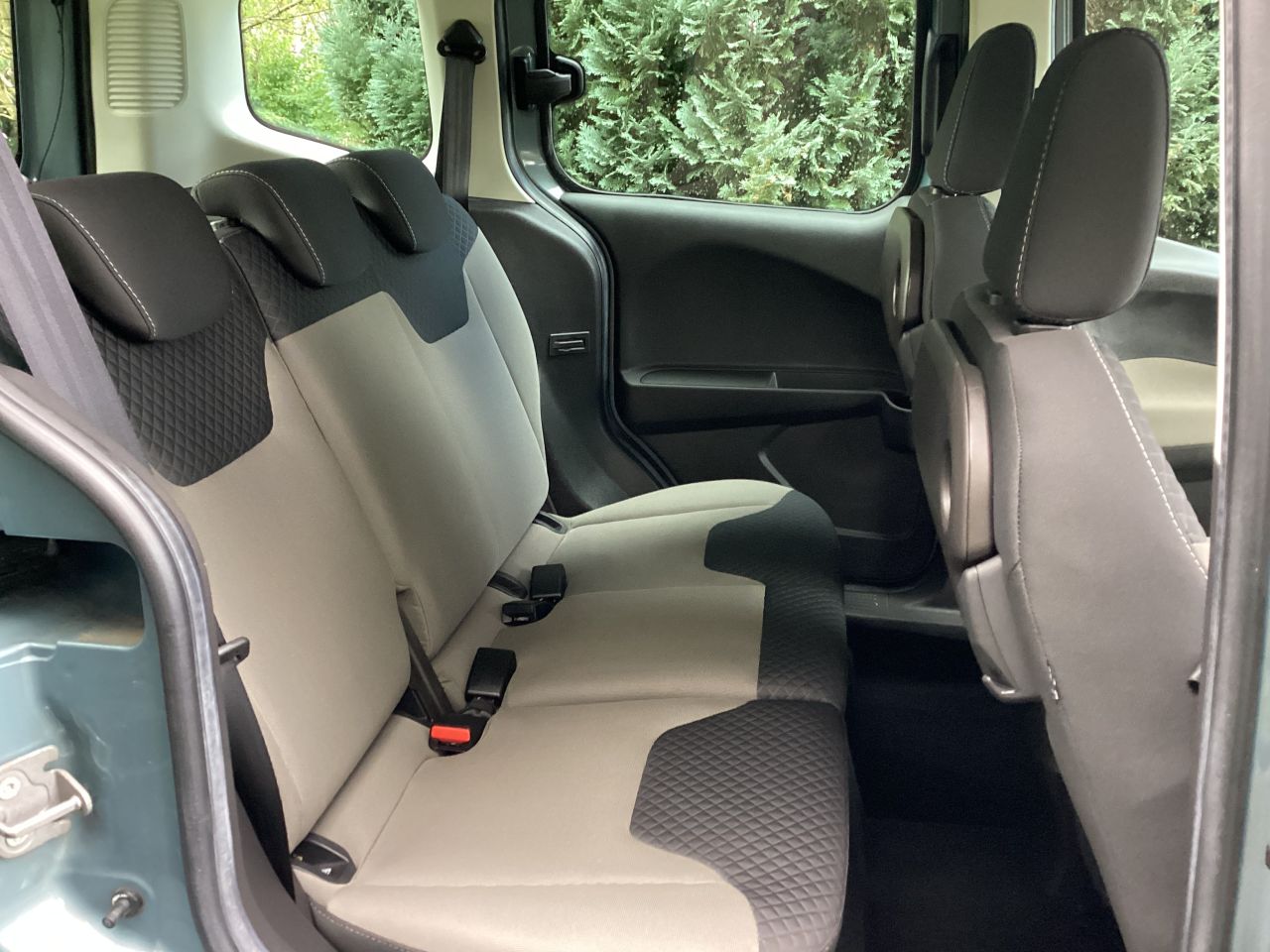 2019 FORD TOURNEO COURIER 1.5 TDCi Zetec MPV 5dr Diesel Manual Euro 6 (100 ps) - vehicle photo 13 for sale on PureCar