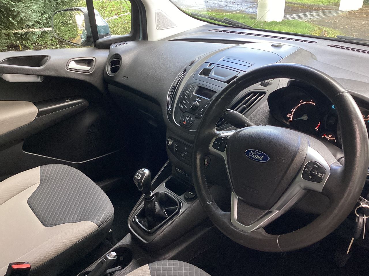 2019 FORD TOURNEO COURIER 1.5 TDCi Zetec MPV 5dr Diesel Manual Euro 6 (100 ps) - vehicle photo 15 for sale on PureCar