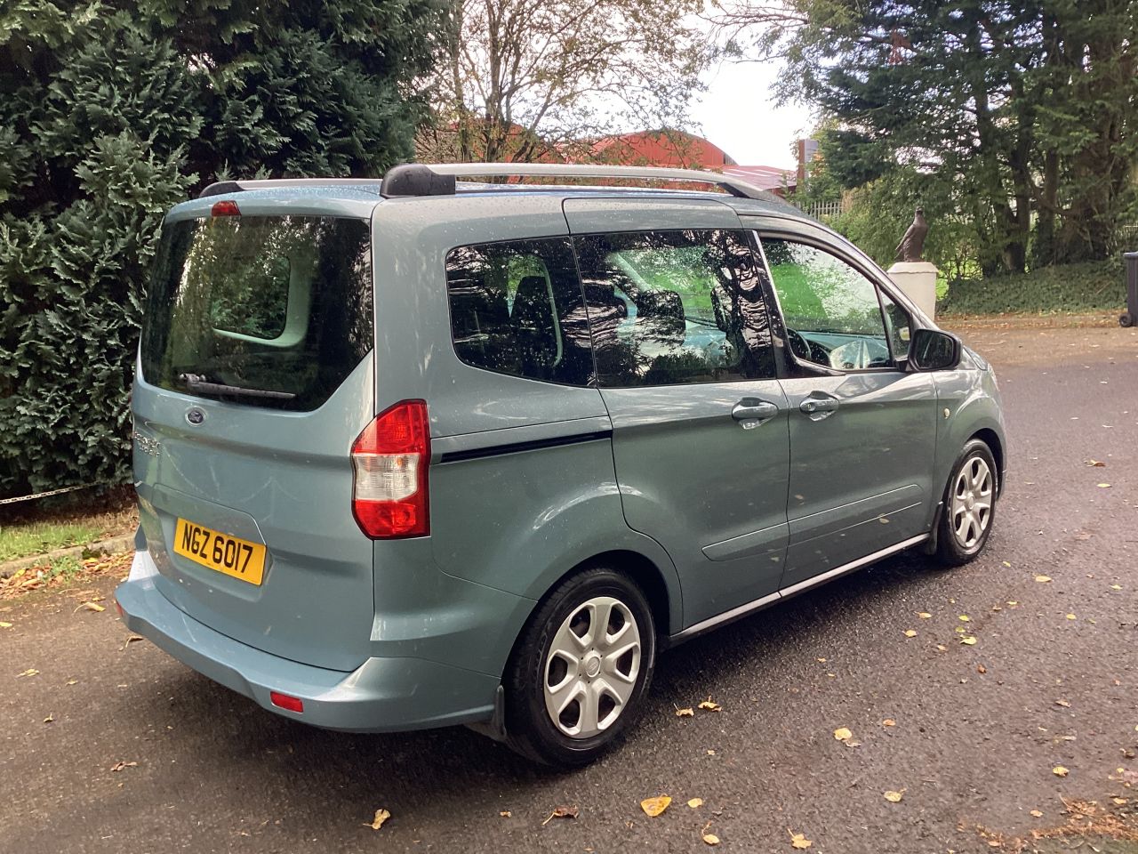 2019 FORD TOURNEO COURIER 1.5 TDCi Zetec MPV 5dr Diesel Manual Euro 6 (100 ps) - vehicle photo 11 for sale on PureCar