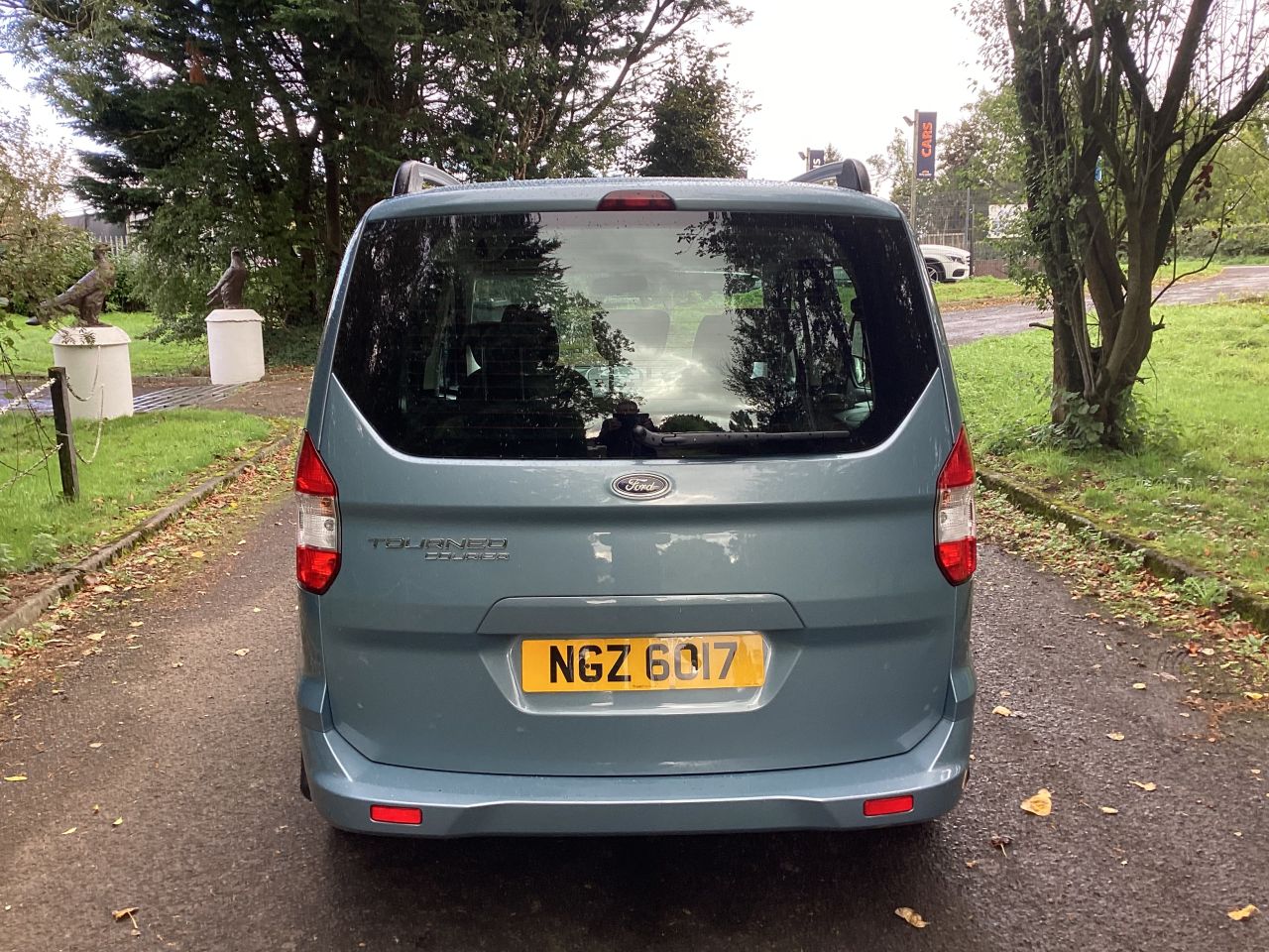 2019 FORD TOURNEO COURIER 1.5 TDCi Zetec MPV 5dr Diesel Manual Euro 6 (100 ps) - vehicle photo 12 for sale on PureCar