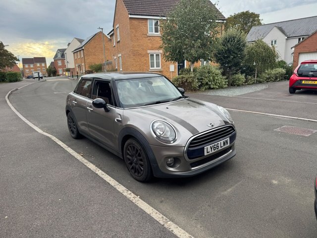 2016 MINI Hatch
