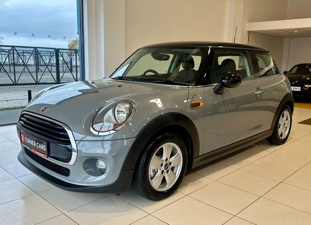2017 MINI Hatch