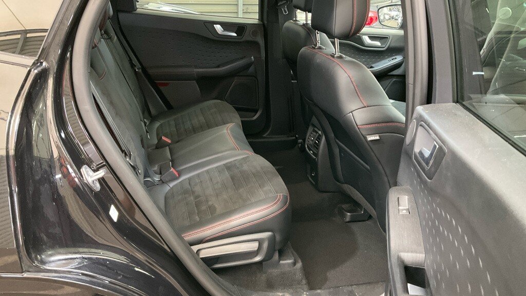 2021 Ford Kuga — image 3