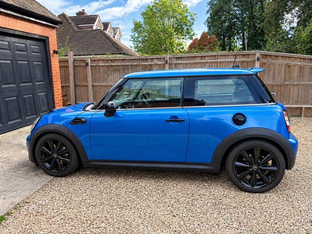 2011 MINI Hatch