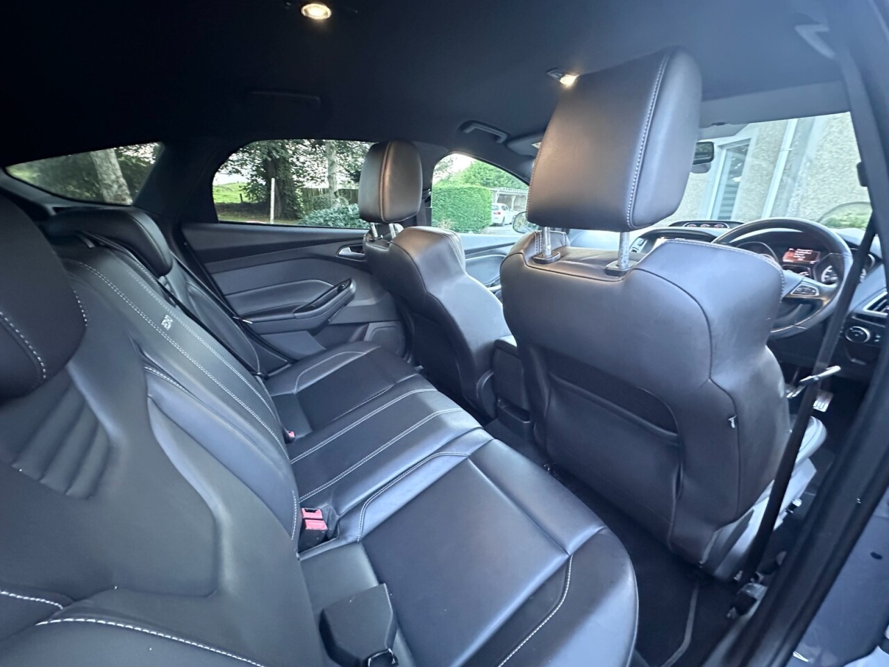 2017 FORD FOCUS 2.0T EcoBoost ST-3 Hatchback 5dr Petrol Manual Euro 6 (s/s) (250 ps) - vehicle photo 12 for sale on PureCar