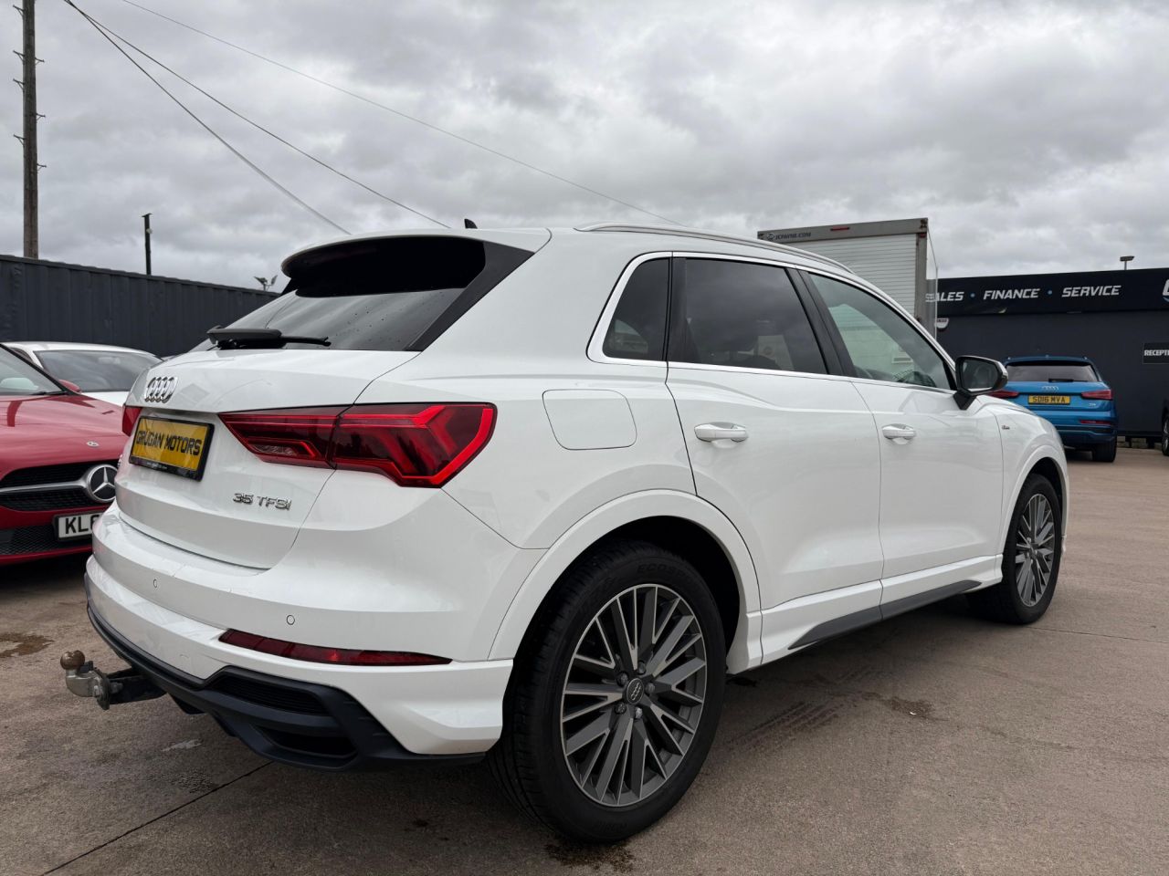 2020 AUDI Q3 S Line - vehicle photo 3 for sale on PureCar