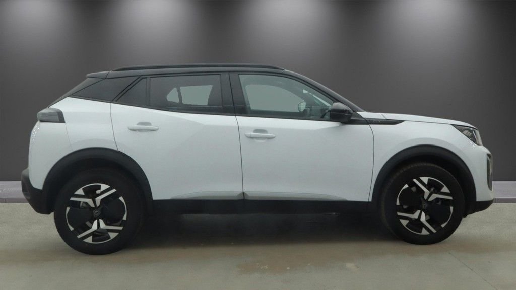 2025 Peugeot 2008 — image 5
