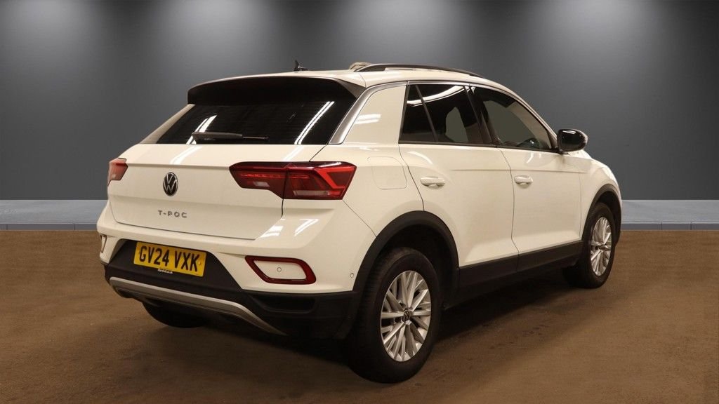 2024 Volkswagen T-Roc — image 4