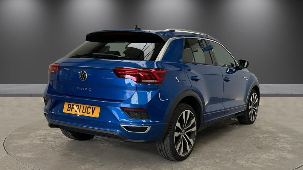 2021 Volkswagen T-Roc — image 4