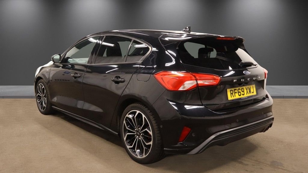 2020 Ford Focus — image 3