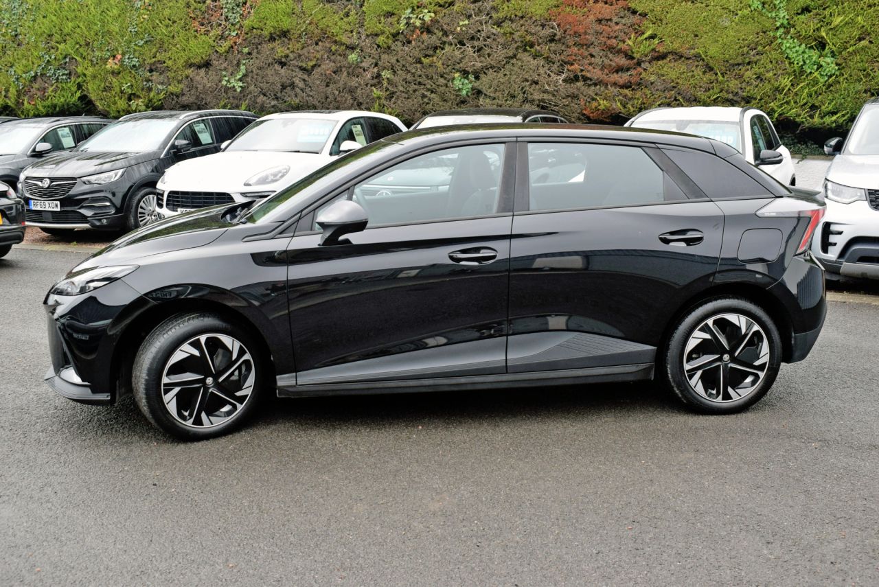 2023 MG MG4 51kWh SE Hatchback 5dr Electric Auto (170 ps) 1 Owner from New - vehicle photo 10 for sale on PureCar