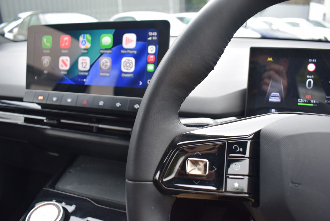 2023 MG MG4 51kWh SE Hatchback 5dr Electric Auto (170 ps) 1 Owner from New - vehicle photo 24 for sale on PureCar