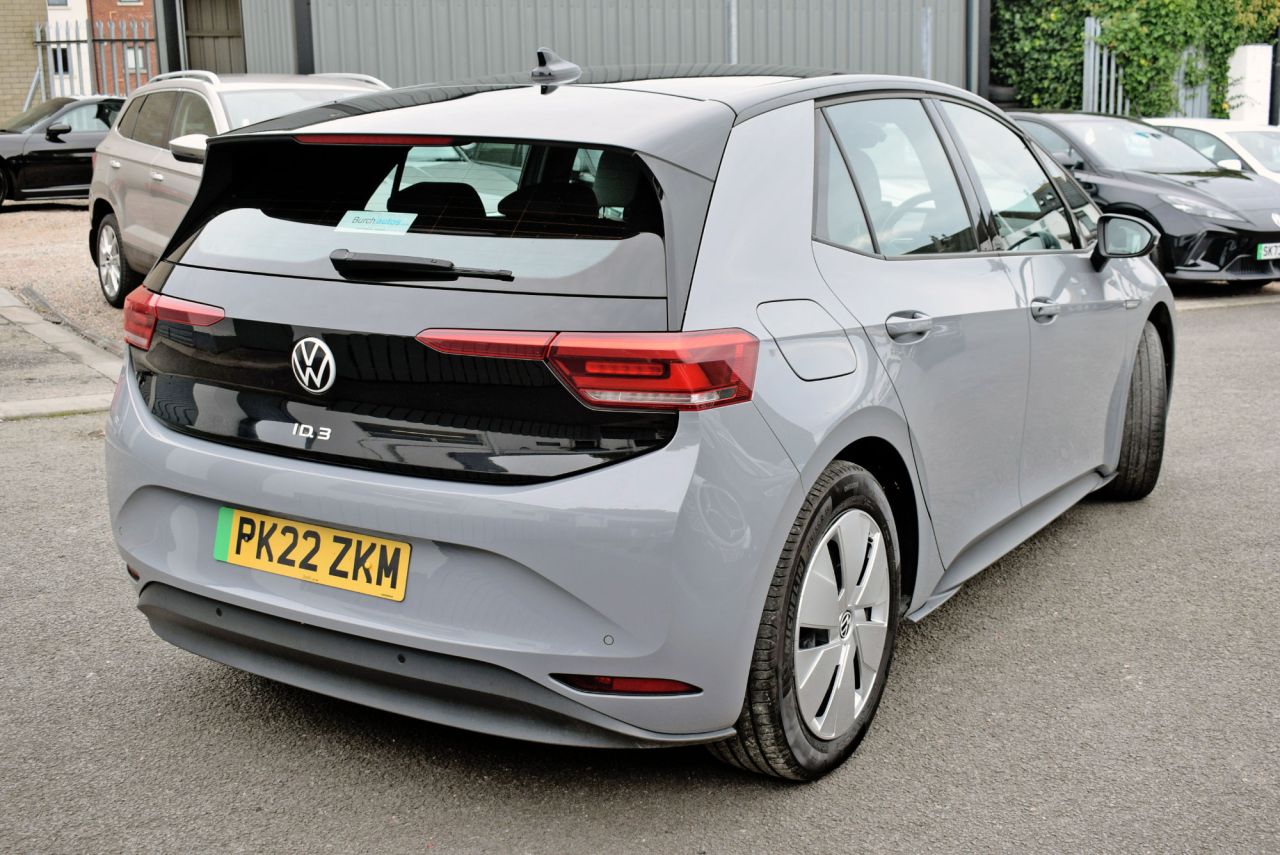 2022 VOLKSWAGEN ID.3 Pure Performance 45kWh Life Hatchback 5dr Electric Auto (150 ps) 1 Owner - vehicle photo 5 for sale on PureCar