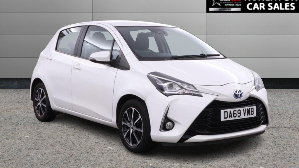 2019 Toyota Yaris — image 1