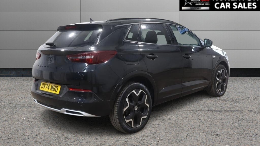 2024 Vauxhall Grandland — image 2