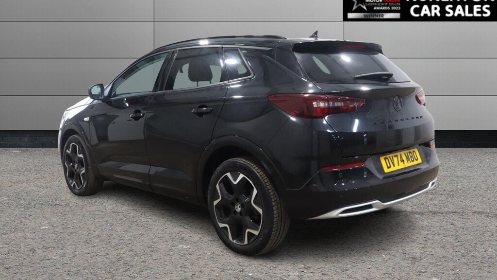 2024 Vauxhall Grandland — image 3