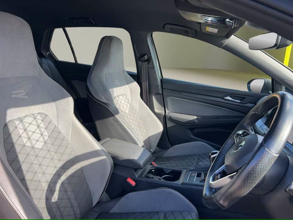 2021 VOLKSWAGEN GOLF 1.5 TSI R-Line Hatchback 5dr Petrol Manual Euro 6 (s/s) (130 ps) - vehicle photo 10 for sale on PureCar