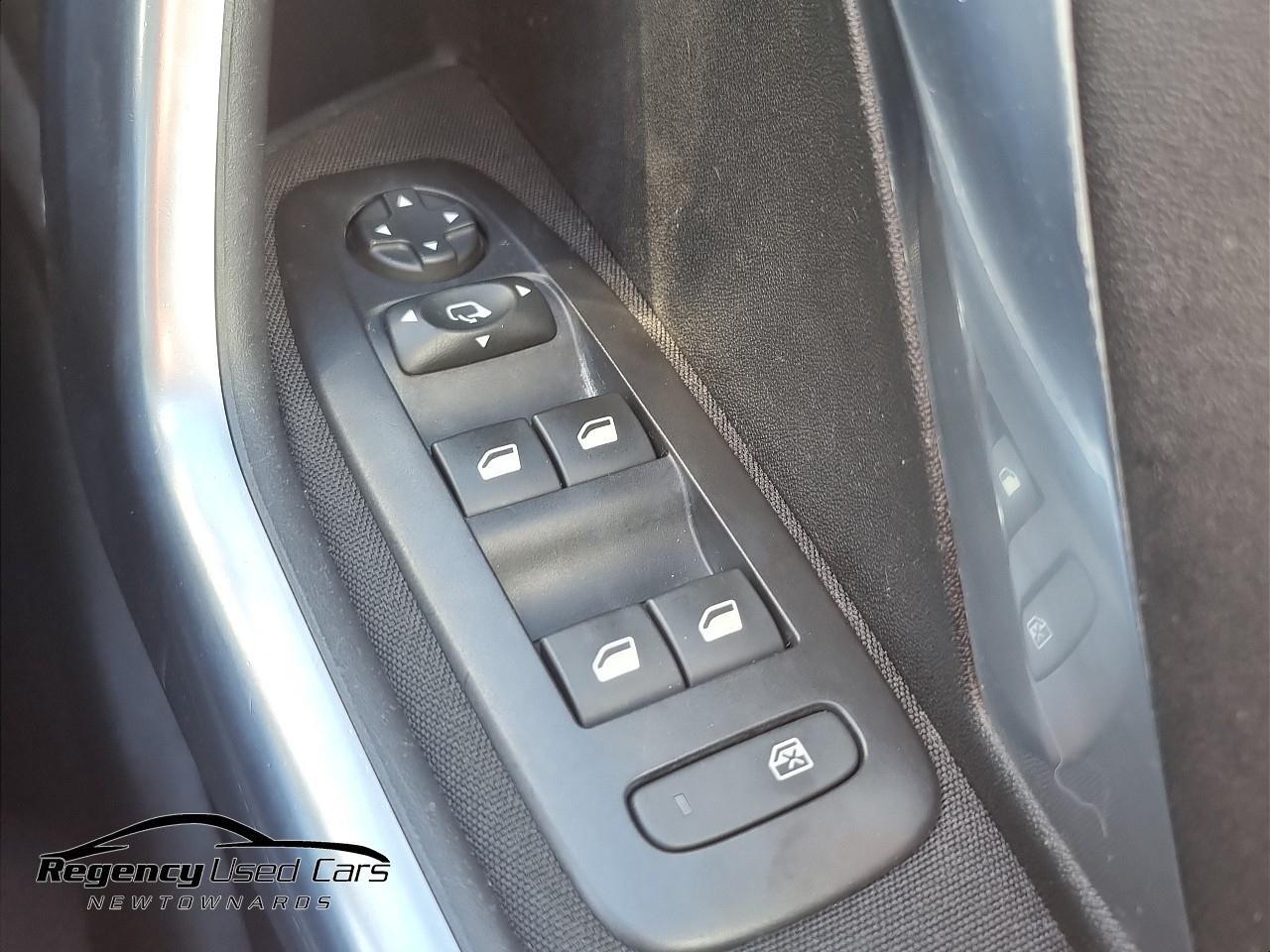 2019 PEUGEOT 1.5 BlueHDi Allure Premium Euro 6 (s/s) 5dr - vehicle photo 25 for sale on PureCar