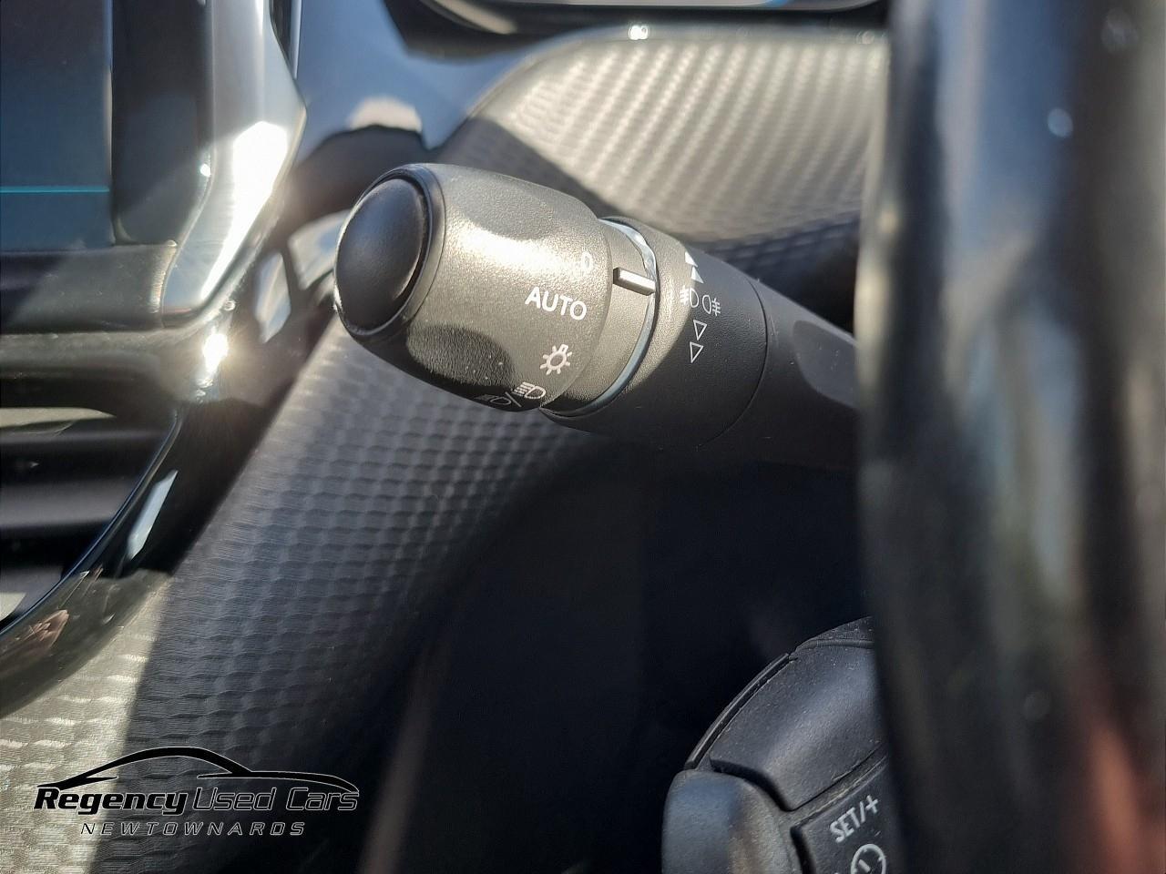 2019 PEUGEOT 1.5 BlueHDi Allure Premium Euro 6 (s/s) 5dr - vehicle photo 27 for sale on PureCar