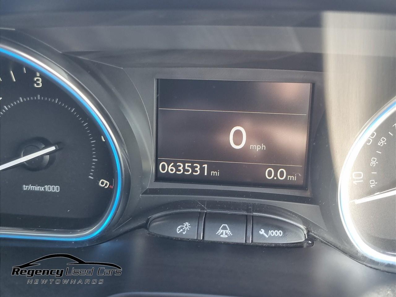 2019 PEUGEOT 1.5 BlueHDi Allure Premium Euro 6 (s/s) 5dr - vehicle photo 37 for sale on PureCar