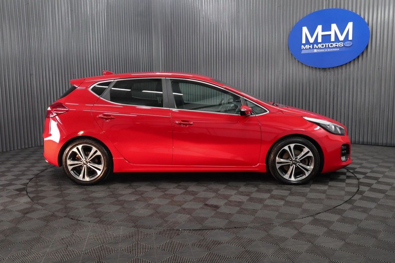 2018 KIA CEED 1.6 CRDi GT-Line Hatchback 5dr Diesel Manual Euro 6 (s/s) (134 bhp) EASY TO - vehicle photo 8 for sale on PureCar