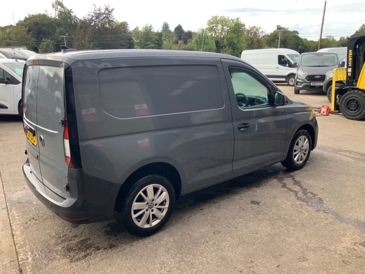 2021 VOLKSWAGEN CADDY 2.0 TDI C20 Commerce Panel Van 5dr Diesel Manual SWB Euro 6 (s/s) (102 ps) - vehicle photo 3 for sale on PureCar