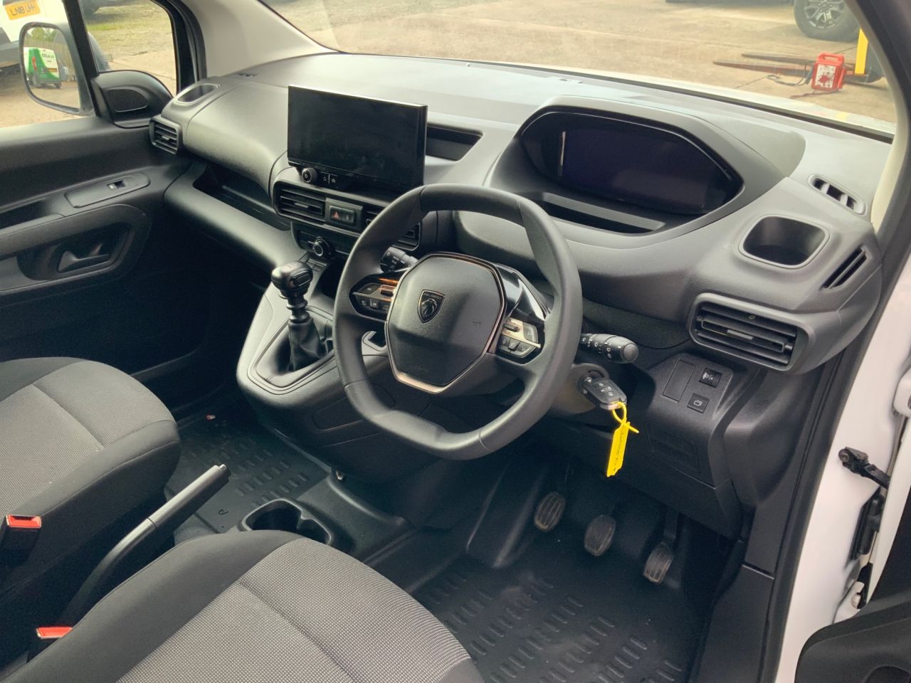 2024 PEUGEOT PARTNER 1.5 BlueHDi 1000 Professional Standard Panel Van 5dr Diesel Manual SWB Euro - vehicle photo 5 for sale on PureCar