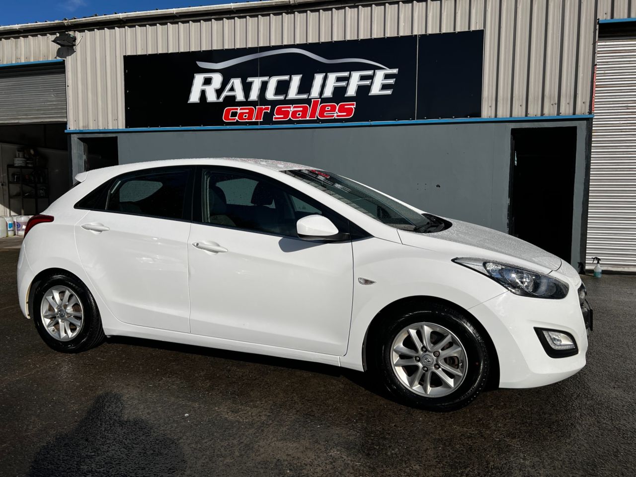 2016 HYUNDAI I30 1.6 CRDi Blue Drive SE Hatchback 5dr Diesel Manual Euro 6 (s/s) (110 ps) - vehicle photo 6 for sale on PureCar
